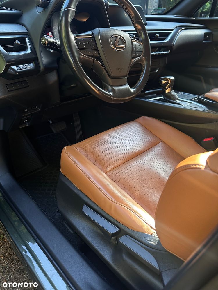 Lexus UX 200 Prestige 2WD - 22