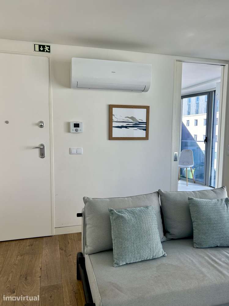 T2 mobilado com vista e garagem no coração de Lisboa - Grande imagem: 5/19