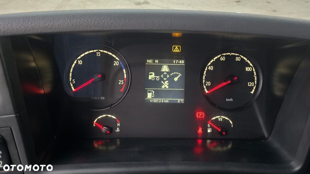 Scania P250 Euro 6 21 palet super stan niski przebieg rama do zabudowy kurierka laweta - 18