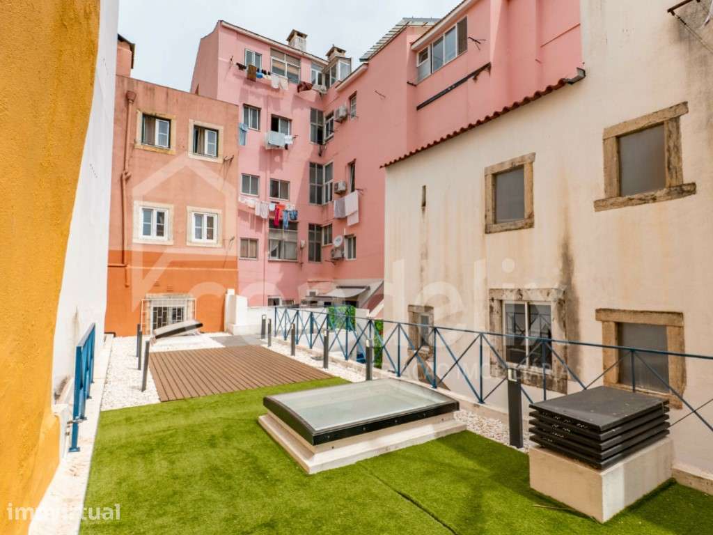 T2 remodelado, com terraço - Grande imagem: 4/45