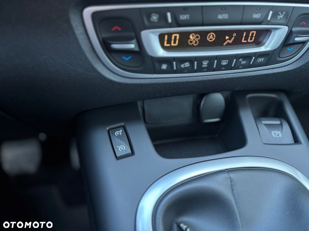 Renault Scenic Energy dCi 130 Start & Stop Bose Edition - 25