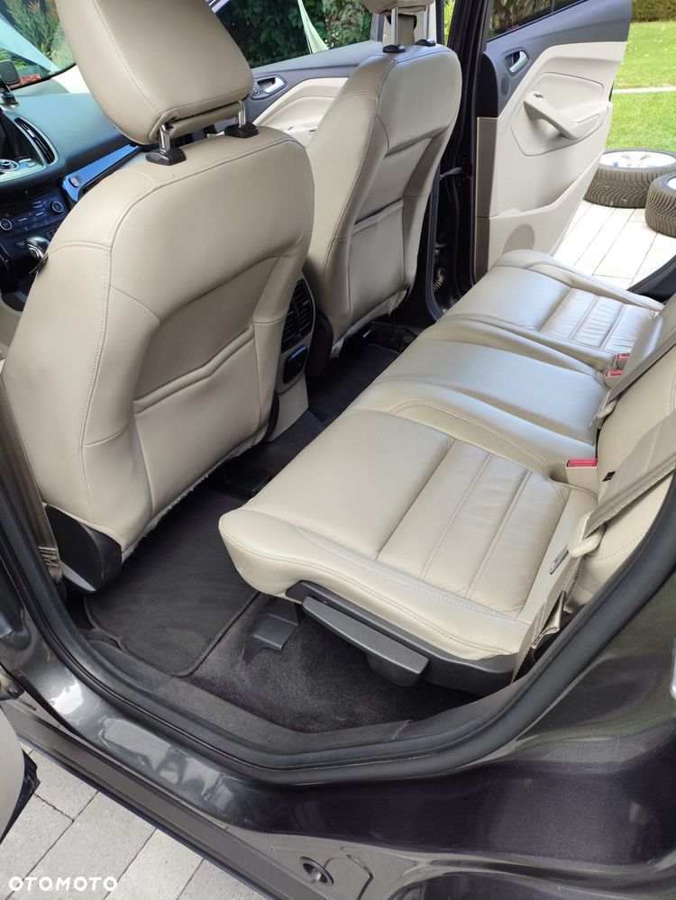 Ford Escape 2.0 EcoBoost AWD Titanium - 18