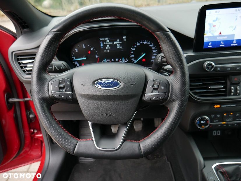 Ford Focus 1.5 EcoBlue STart-Stopp-System ST-LINE - 11