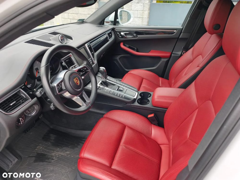 Porsche Macan - 3