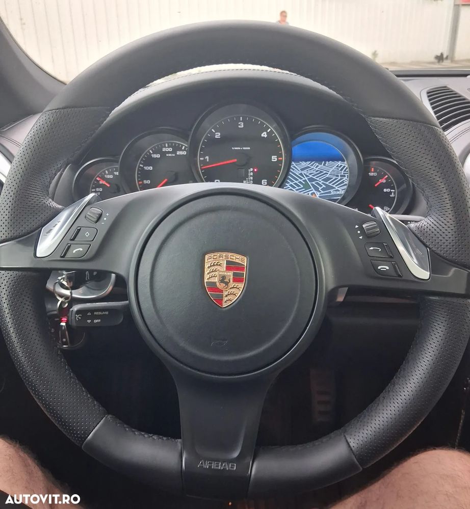 Porsche Cayenne - 11