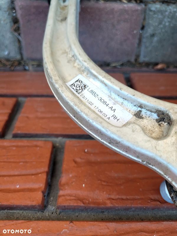 LAND ROVER DEFENDER ZWROTNICA WAHACZ AMORTYZATOR L8B2-3K186 L8B2-3084-AA - 3