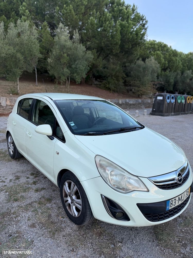 Opel Corsa 1.3 CDTi Enjoy EcoFLEX - 2