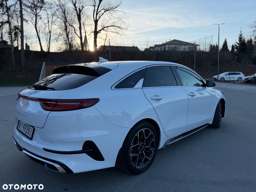 Kia ProCeed - 8