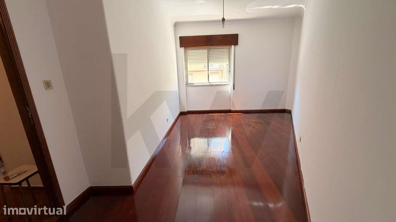 Arrendamento Apartamento T2 + 1 Monte da Caparica Quinta do Serrado - Grande imagem: 2/19
