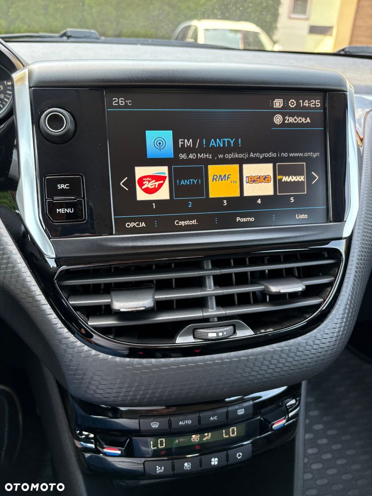 Peugeot 208 1.2 PureTech Allure - 23