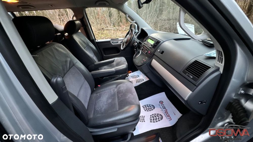 Volkswagen Multivan - 11