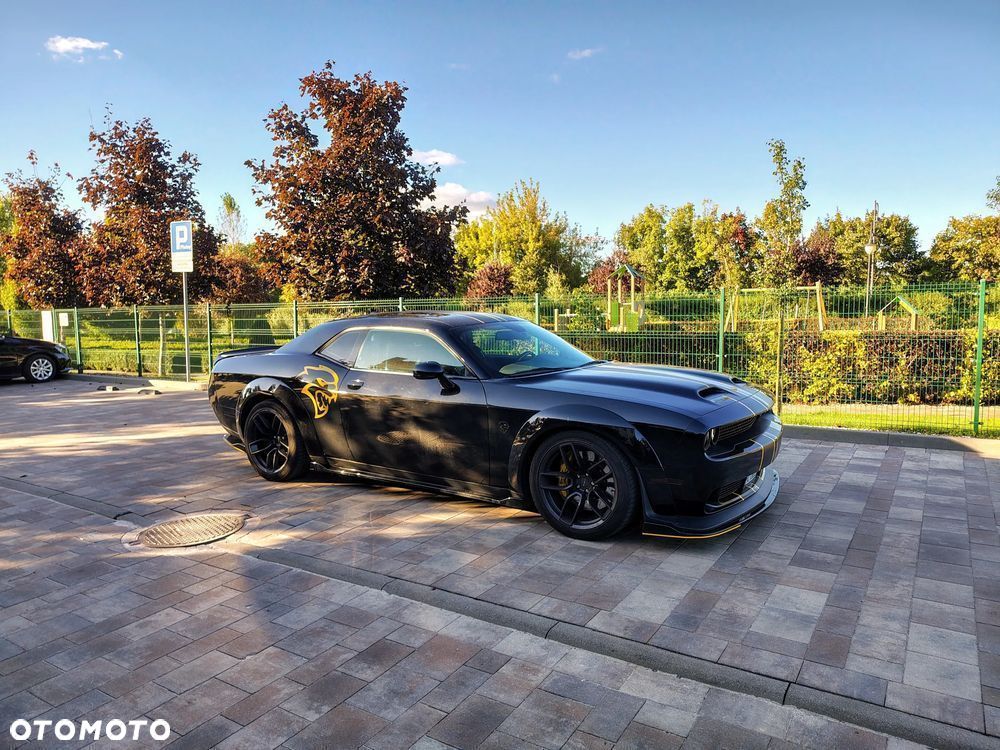 Dodge Challenger 6.4 Scat Pack Widebody - 12