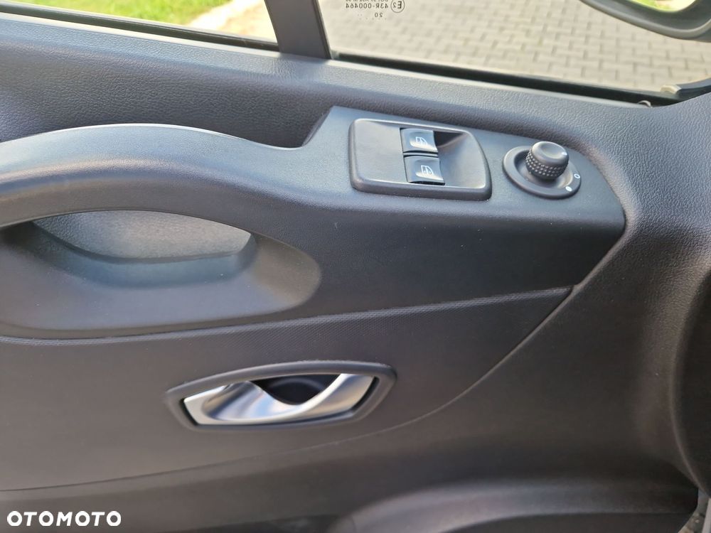Renault trafic - 10