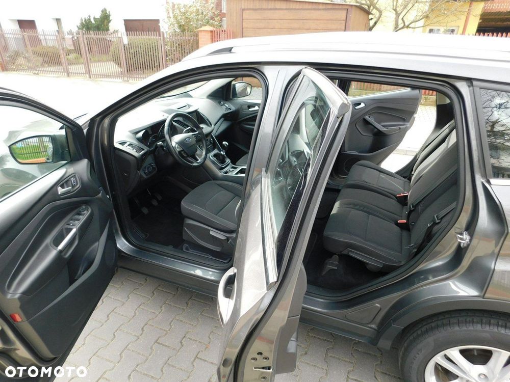 Ford Kuga 2.0 TDCi FWD Titanium - 6