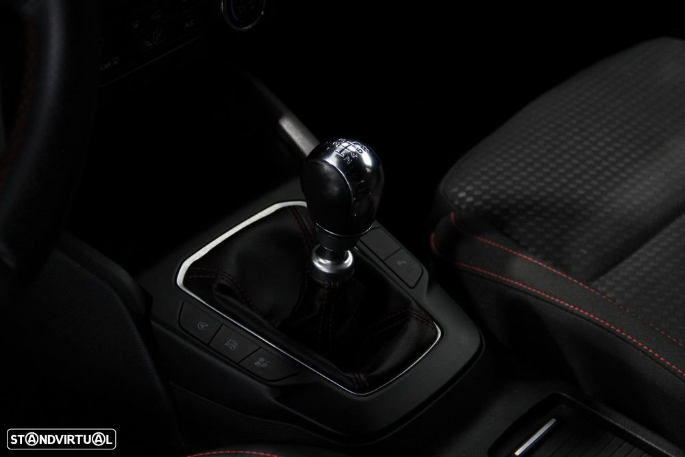 Ford Focus SW 1.0 EcoBoost ST-Line - 25