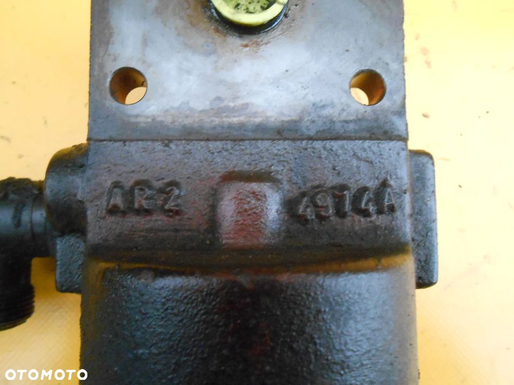 Podstawa filtra oleju skrzyni biegów C-Matic Claas Arion 650 - 3