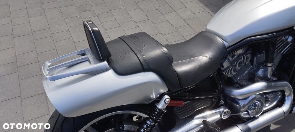 Harley-Davidson V-Rod Muscle - 21
