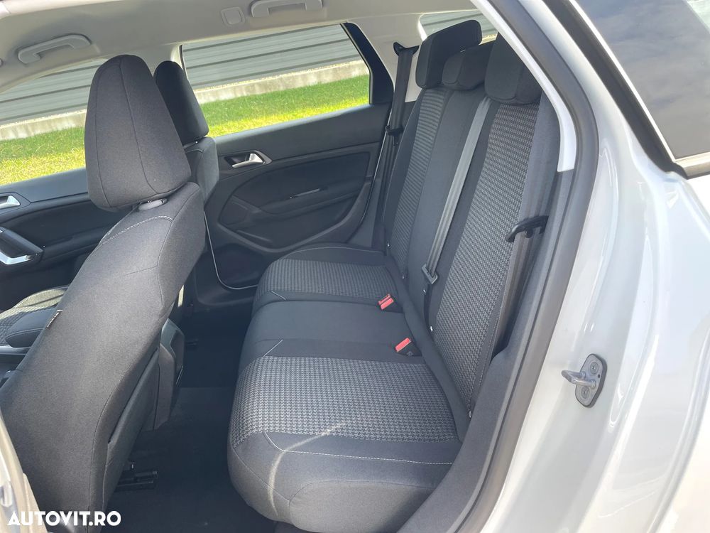 Peugeot 308 - 5