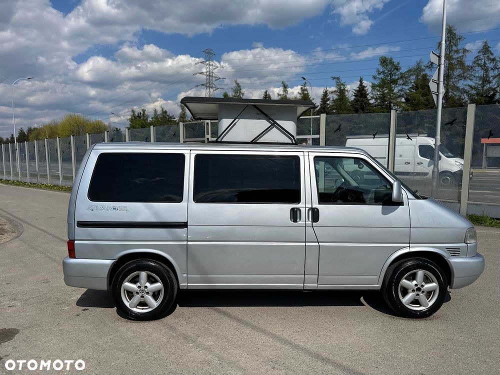 Volkswagen Multivan Standard - 13