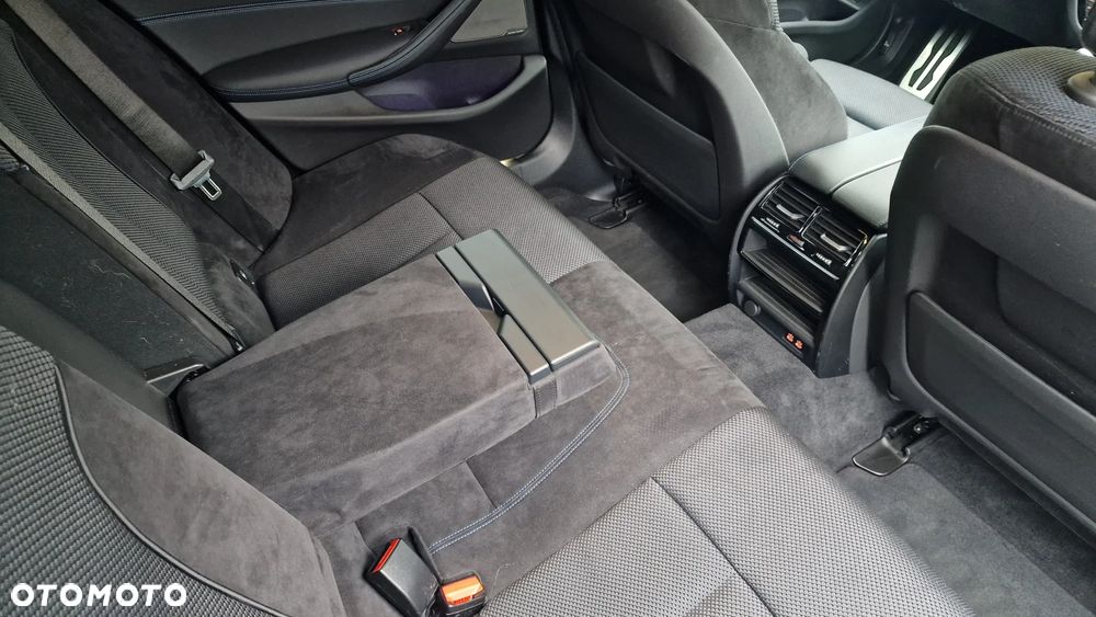 BMW Seria 5 520d xDrive M Sport sport - 15