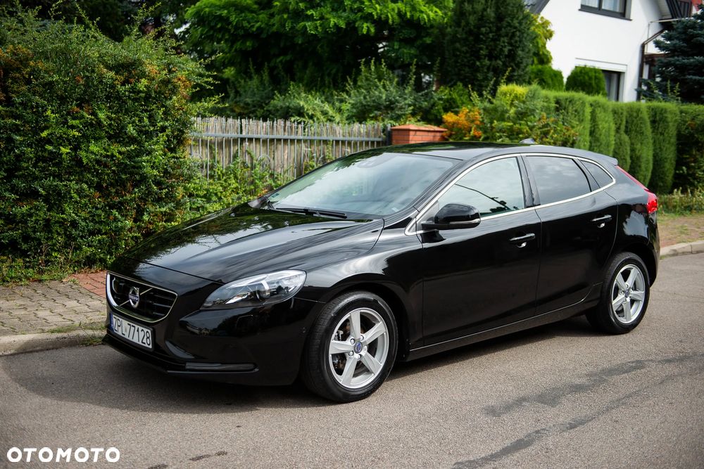 Volvo V40 D2 Summum - 1