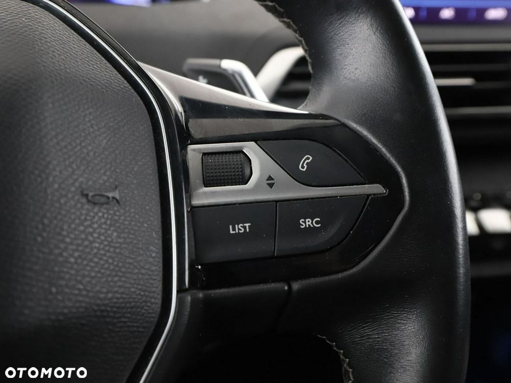 Peugeot 3008 1.2 PureTech Allure S&S EAT6 - 31