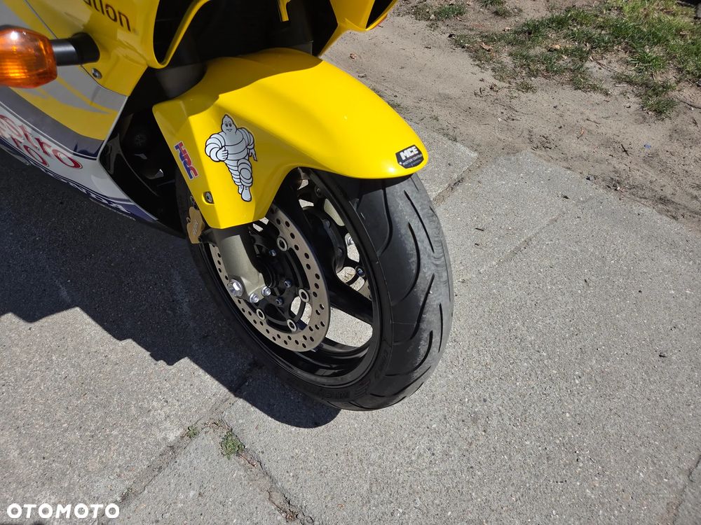 Honda CBR - 4