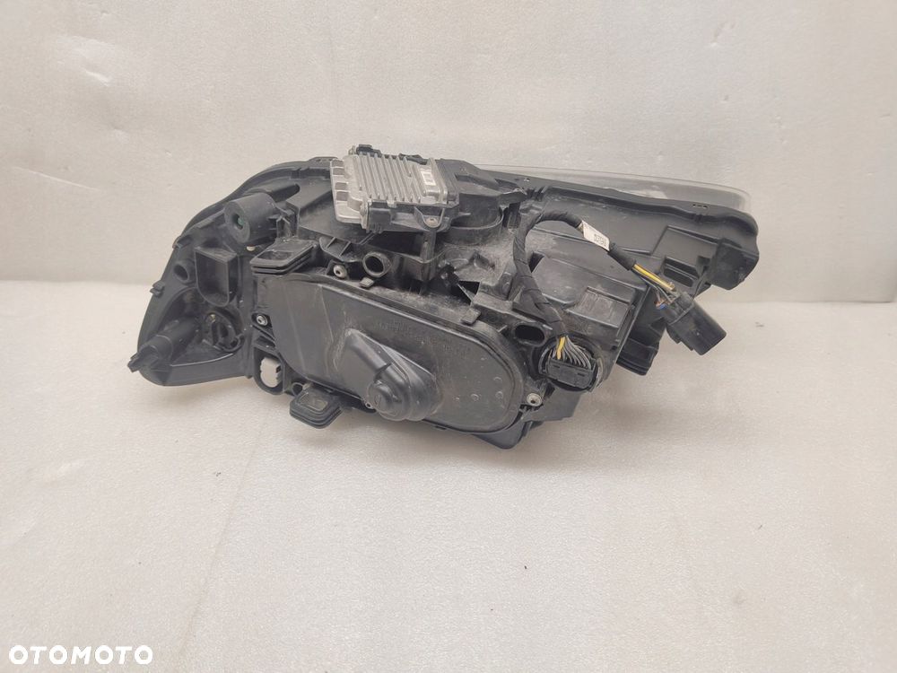 VOLVO S60 V60 XENON LAMPA PRAWY PRZÓD KOMPLETNA 8 PINÓW 31420109 - 8
