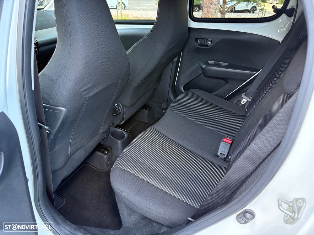 Peugeot 108 1.0 VTI Top! Allure ETG5 - 24