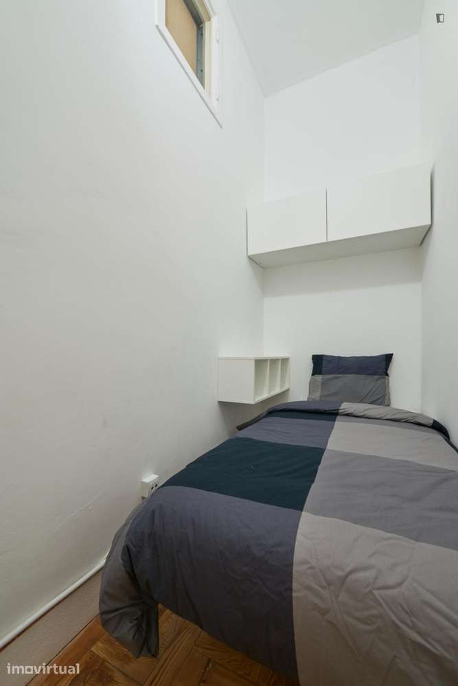Quarto - localizado em Marquês de Pombal Lisbon - Grande imagem: 3/12