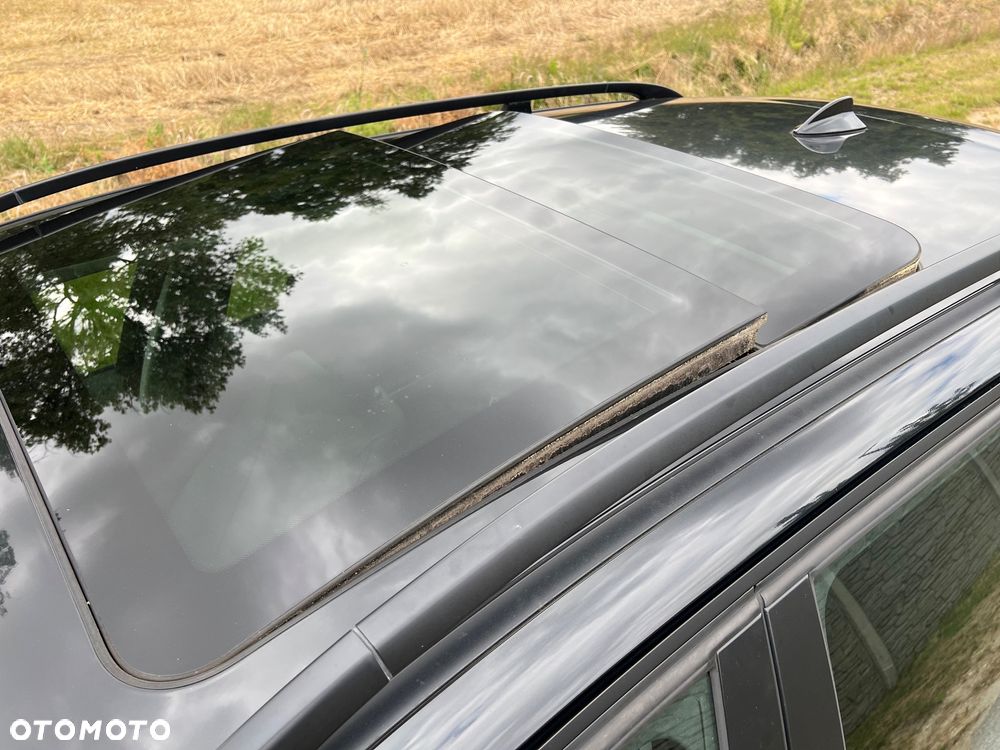 BMW Seria 3 320d DPF Touring - 15