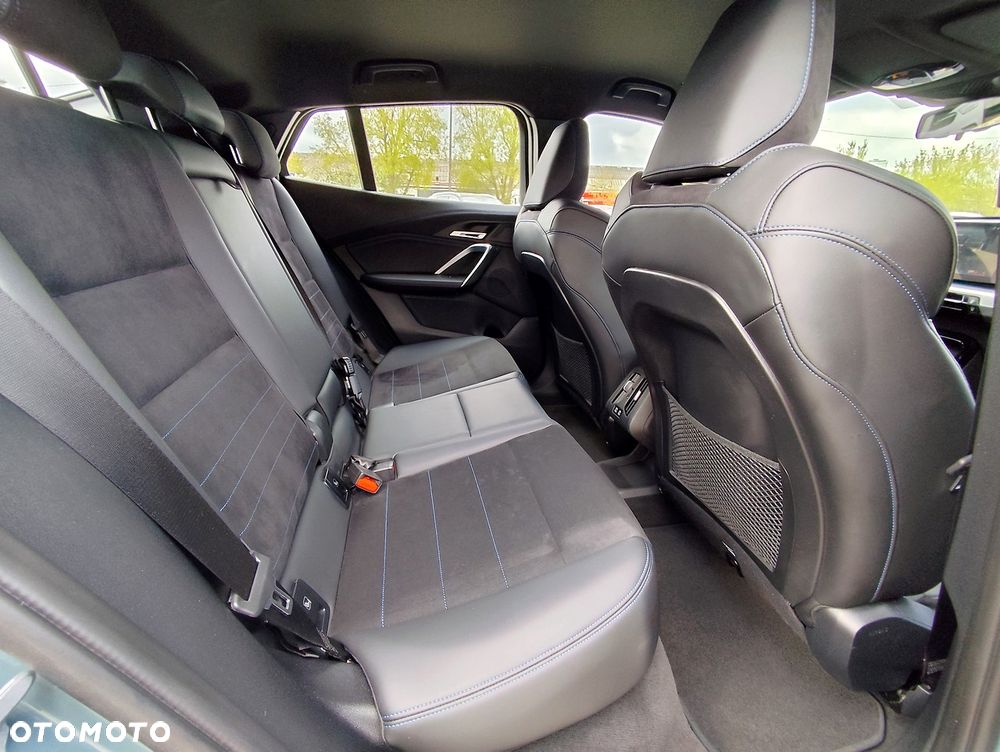 BMW iX2 xDrive30 66.5kWh M Sport - 10