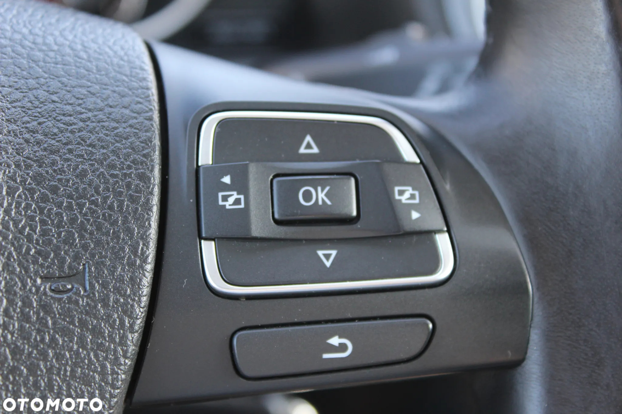 Volkswagen Tiguan 1.4 TSI Perfectline - 19