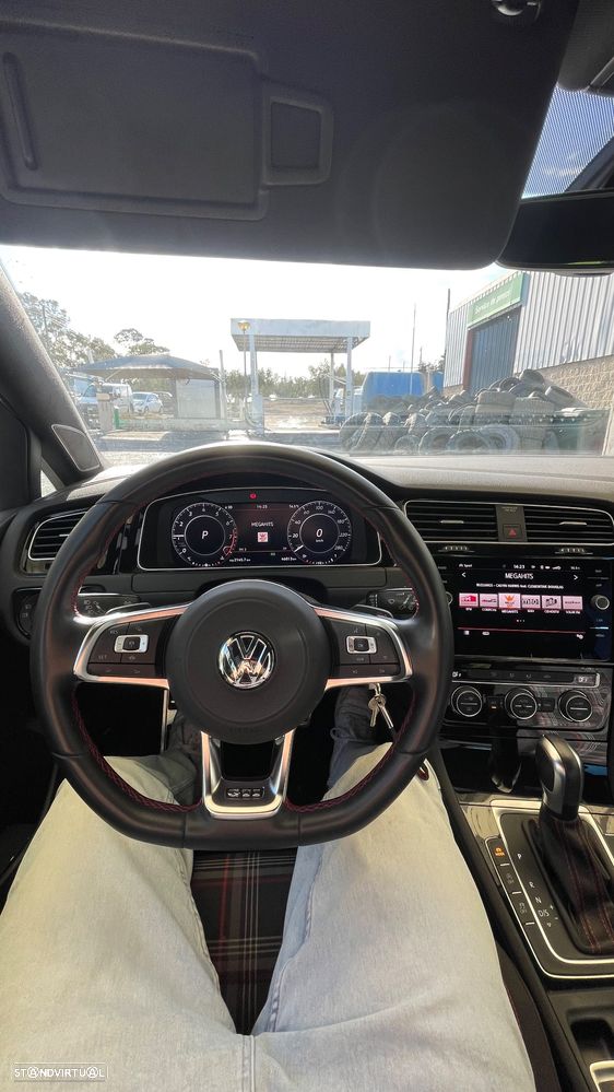 VW Golf GTI 2.0 TSI OPF DSG Performance - 9