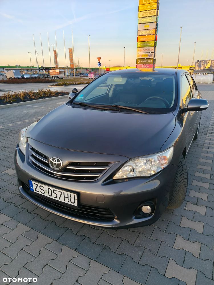 Toyota Corolla - 1