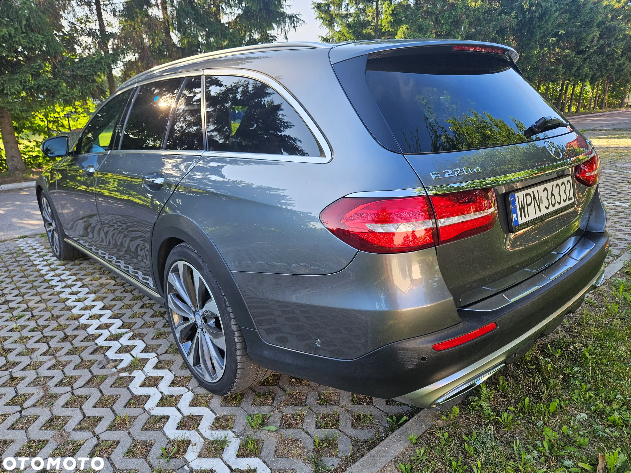 Mercedes-Benz Klasa E 220 d 4-Matic All-Terrain - 6