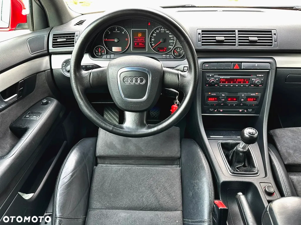 Audi A4 Avant 2.0 TDI - 10