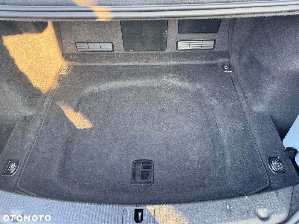 Audi A8 3.0 TDI L Quattro - 15