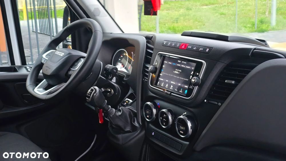 Iveco ❗️❗️DAILY 3.0 180KM 35S18 ❗️❗️ZABUDOWA JEGGER 10 PALET / KONTENER 5M / PODUSZKI PNEUMATYCZNE / SKRZYNIA MANUALNA / NAWIGACJA / TEMPOMAT ADAPTACYJNY / KABINA SYPIALNIANA / LEKKI KONTENER / WERSJA WZMOCNIONA / SALON POLSKA / FULL LED / RAMA / MAKSYMALNA OPCJA WYPOSAŻENIA❗❗ STAN - JAK NOWY ❗️ - 8