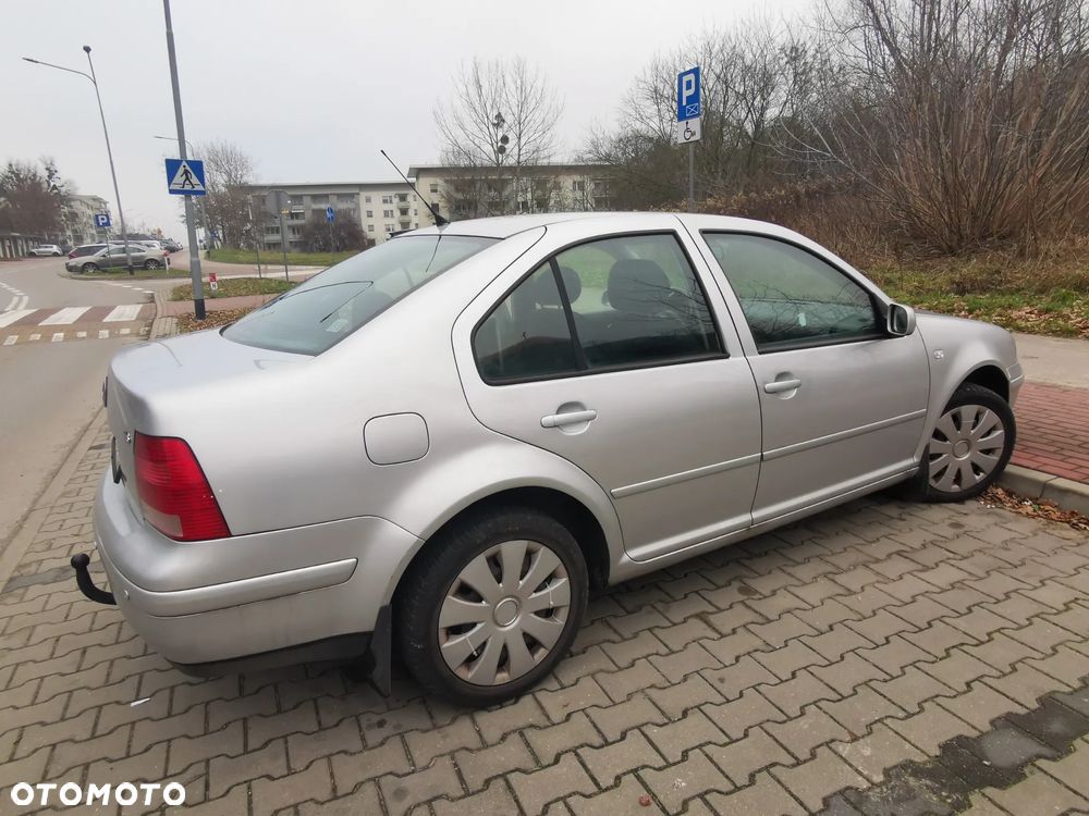 Volkswagen Bora Variant 1.6 - 2