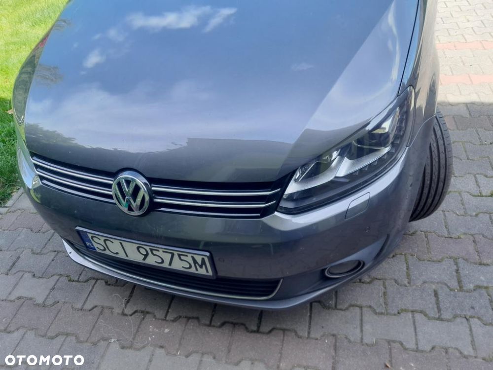 Volkswagen Touran 2.0 TDI DPF DSG Highline - 1