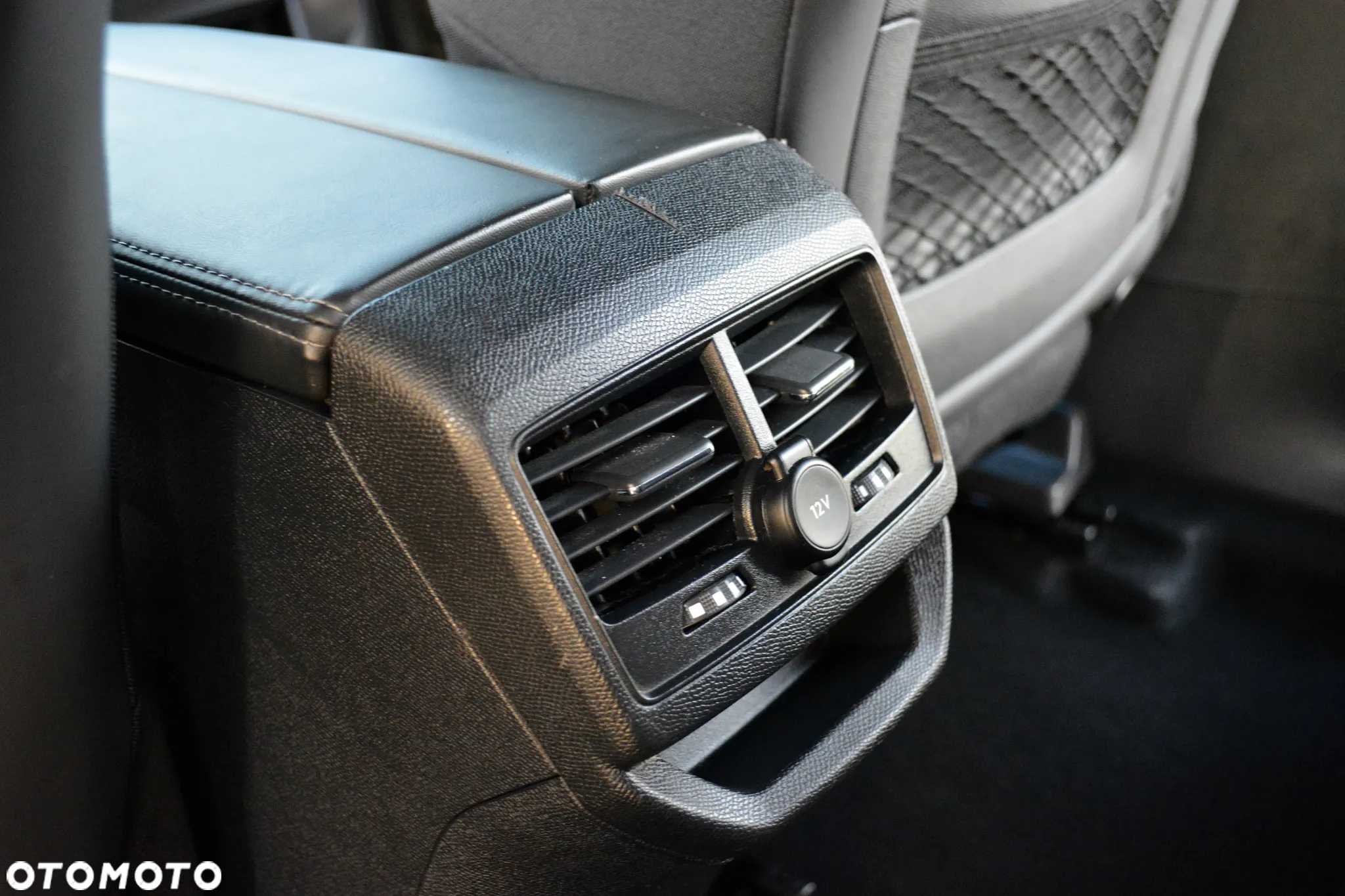 Peugeot 3008 1.2 PureTech Allure - 24