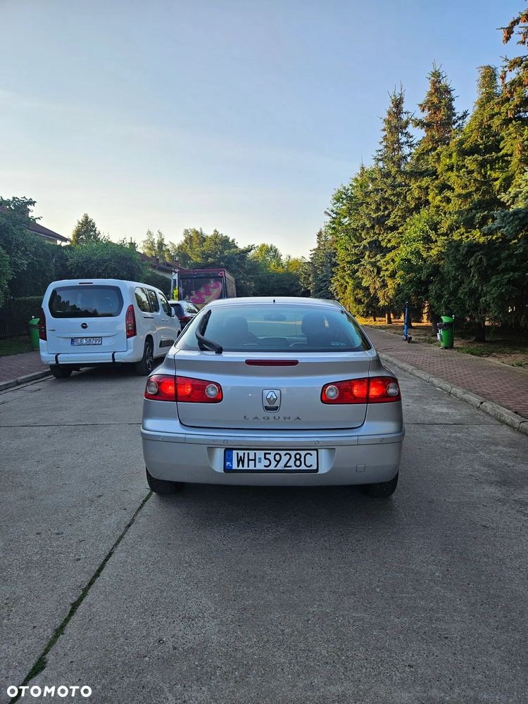 Renault Laguna 2.0T Image - 4