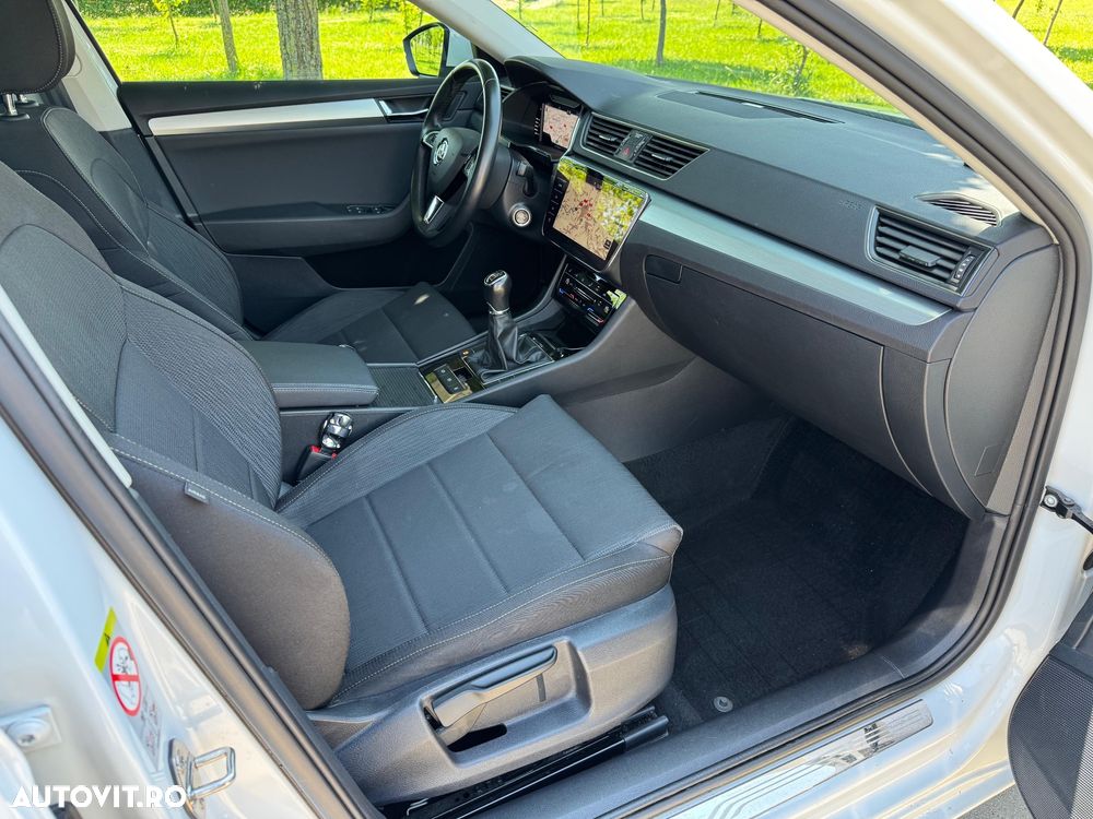 Skoda Superb 2.0 TDI Style - 26