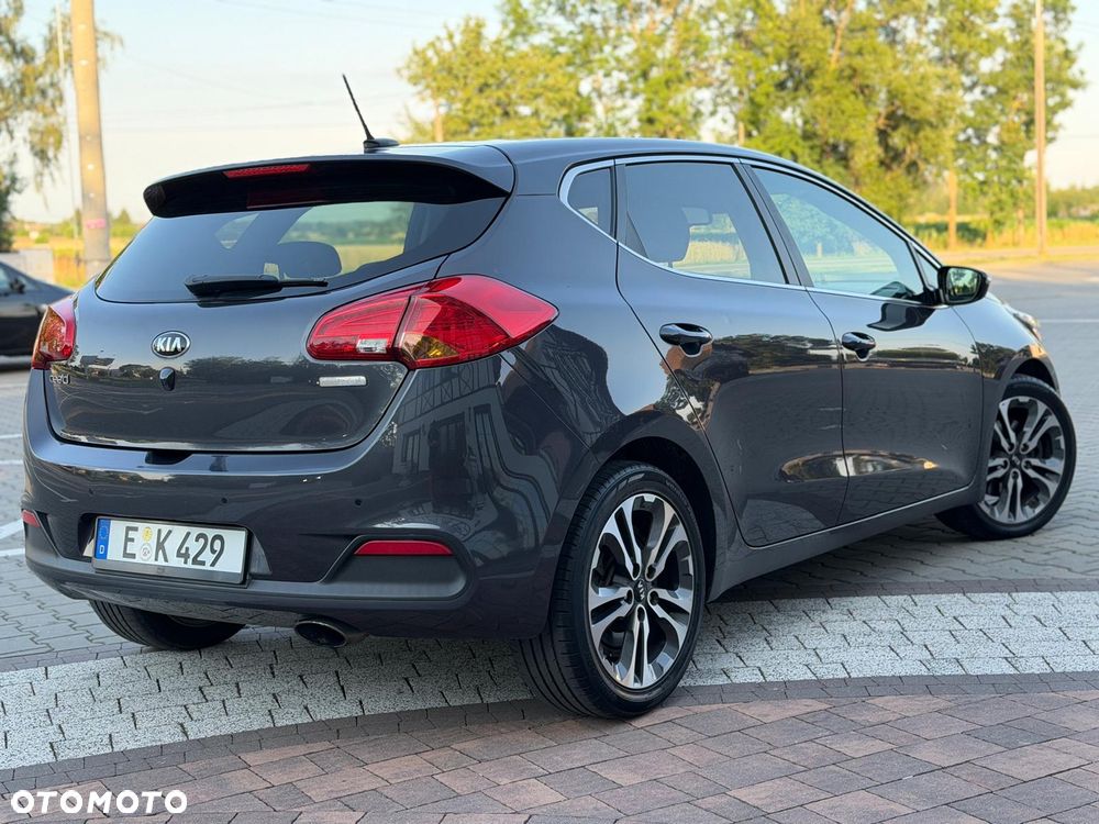 Kia Ceed 1.6 GDI Platinum Edition - 24
