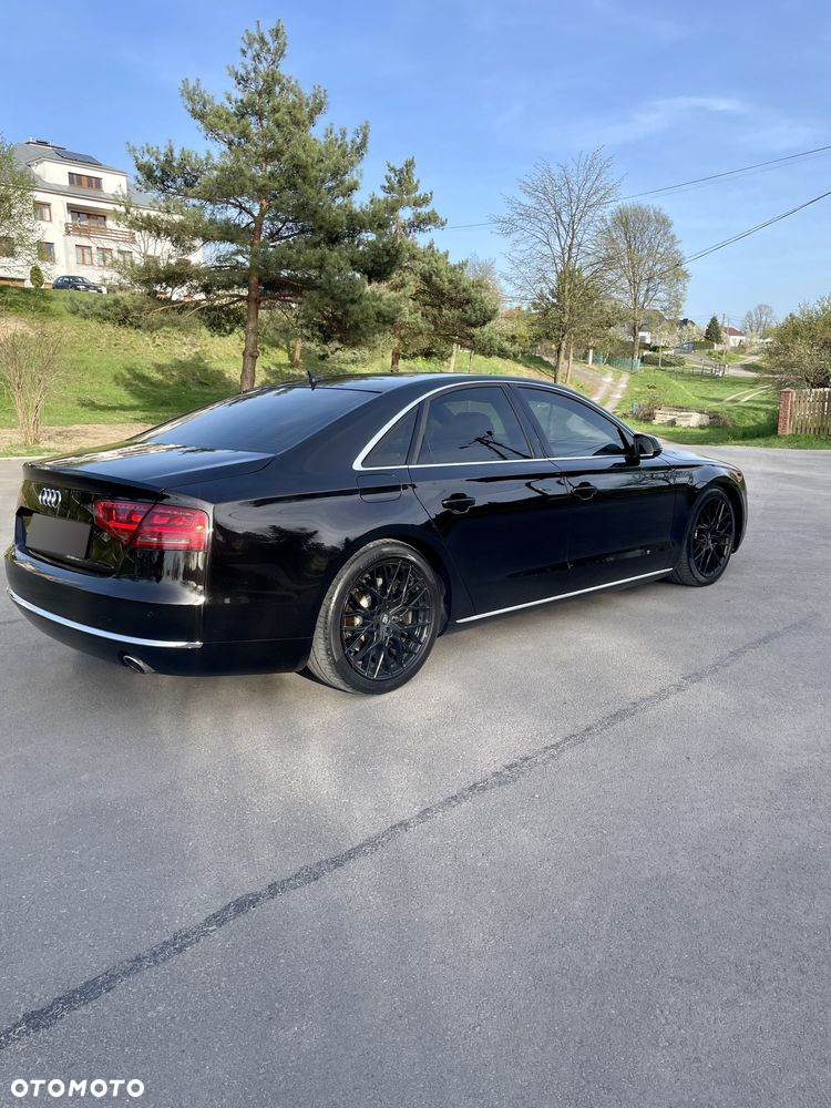 Audi A8 - 6