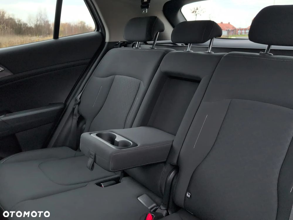 Kia Sportage 1.6 T-GDI MHEV M 2WD DCT - 16