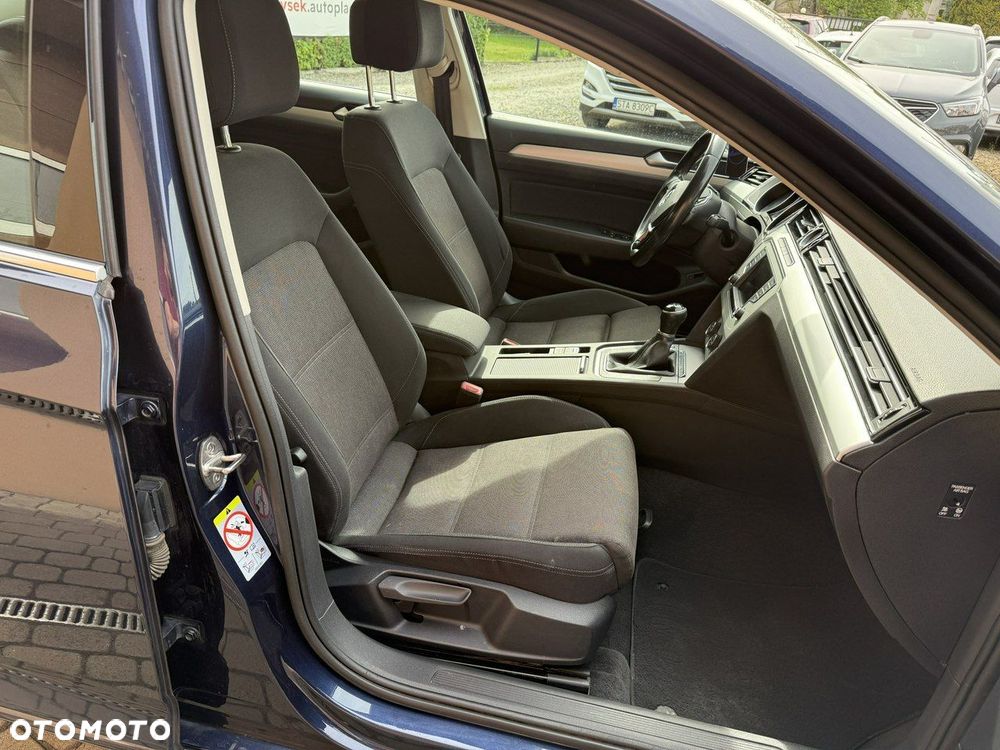 Volkswagen Passat 1.8 TSI BMT Comfortline - 21