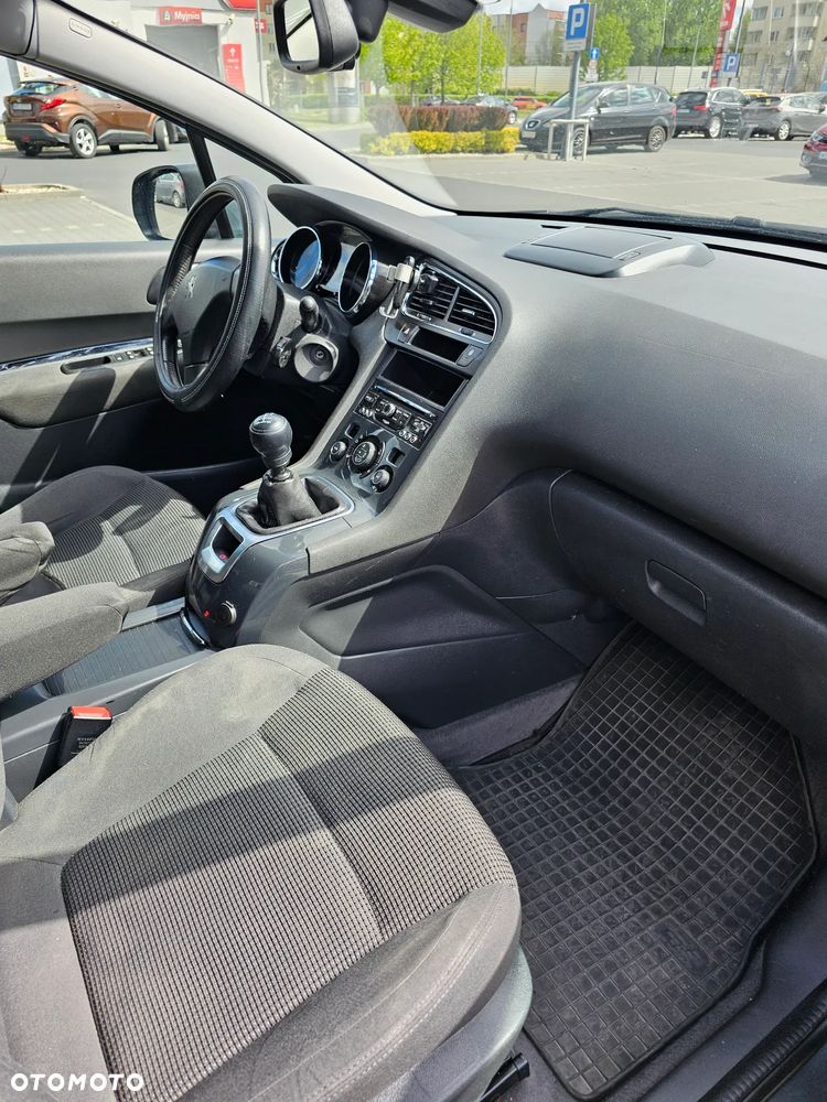 Peugeot 5008 HDI 115 Allure - 13