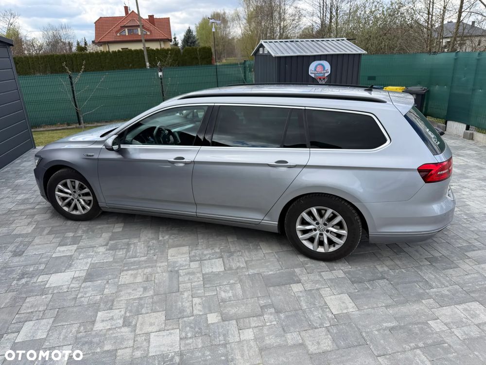 Volkswagen Passat 2.0 TDI SCR DSG Comfortline - 14